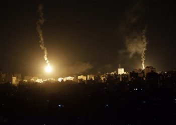 Τέσσερις-νεκροί-σε-ισραηλινά-πλήγματα-στη-Γάζα-–-eπαναλειτουργεί-το-συνοριακό-πέρασμα-Ζικίμ