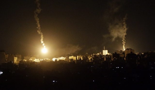 Τέσσερις-νεκροί-σε-ισραηλινά-πλήγματα-στη-Γάζα-–-eπαναλειτουργεί-το-συνοριακό-πέρασμα-Ζικίμ