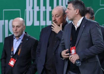 Οι-4+2-παίκτες-που…-διώχνουν-τον-Μπενίτεθ-από-τον-Παναθηναϊκό-–-Τι-ζήτησε-ο-Αλαφούζος