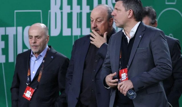 Οι-4+2-παίκτες-που…-διώχνουν-τον-Μπενίτεθ-από-τον-Παναθηναϊκό-–-Τι-ζήτησε-ο-Αλαφούζος