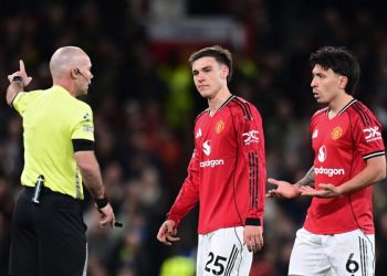 Έξαλλοι-στην-Γιουνάιτεντ-με-την-διαιτησία-κόντρα-στην-Λιντς!