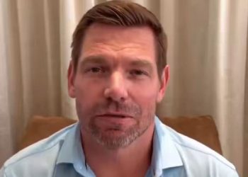 ΗΠΑ:-Ο-Έρικ-Σουόλγουελ-αποσύρεται-από-την-κούρσα-για-κυβερνήτης-Καλιφόρνιας-μετά-από-κατηγορίες-για-σεξουαλική-κακοποίηση