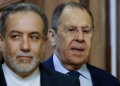 Ιράν:-Δεν-πρέπει-να-ξαναρχίσουν-οι-εχθροπραξίες,-τονίζει-ο-Λαβρόφ-στον-Αραγτσί