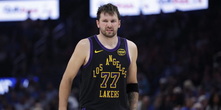 nba:-Ο-Ντόντσιτς-έκανε-ενέσεις-στην-Ισπανία-και-«τρέχει»-για-να-προλάβει-τα-πλέι-οφ