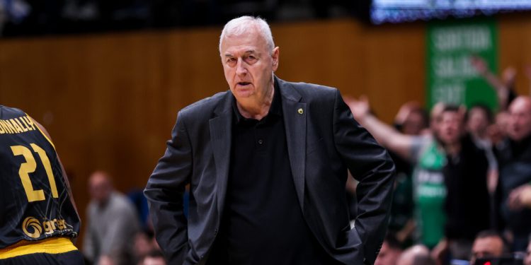 ΑΕΚ:-Ο-Σάκοτα-πέρασε-βαριά-ίωση,-όμως-θα-δώσει-το-παρών-στο-παιχνίδι-με-την-Μπανταλόνα