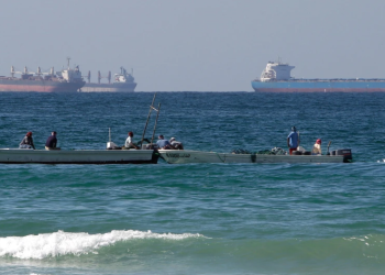 wall-street-journal:-Πώς-επιχειρούν-οι-αμερικανικές-δυνάμεις-για-τον-αποκλεισμό-των-Στενών-του-Ορμούζ