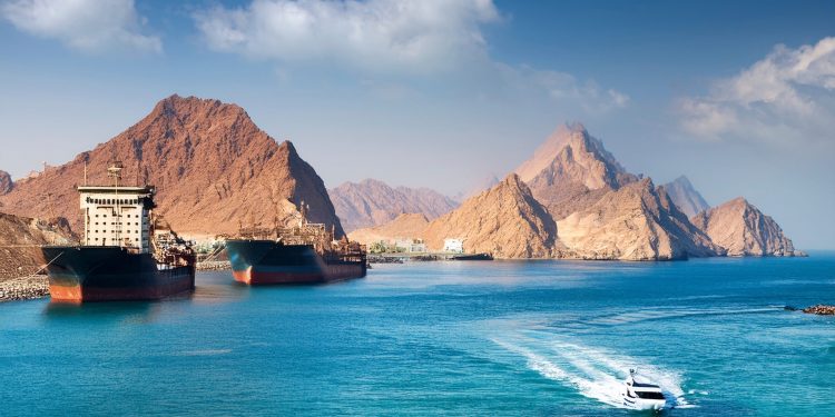 Στενά-του-Ορμούζ:-Τρίτο-δεξαμενόπλοιο-με-σύνδεση-στο-Ιράν-περνά-εν-μέσω-αμερικανικού-αποκλεισμού