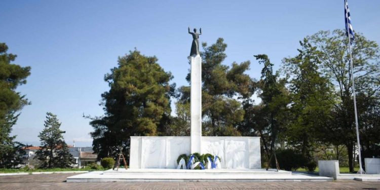 Λάρισα:-Επετειακές-εκδηλώσεις-για-τον-Εορτασμό-της-Ημέρας-Φιλελληνισμού-και-Διεθνούς-Αλληλεγγύης