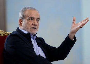 Έτοιμη-η-Τεχεράνη-να-γυρίσει-στις-διαπραγματεύσεις,-είπε-ο-Πεζεσκιάν-στον-Μακρόν:-«Οι-υπερβολικές-απαιτήσεις-των-ΗΠΑ-δεν-έφεραν-συμφωνία»-στο-Πακιστάν