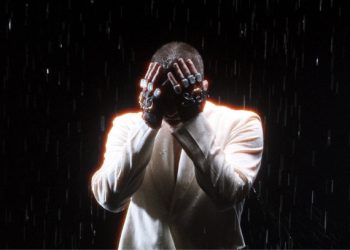 Το-«dark-side-of-the-moon»-έγινε-video-clip:-Η-fashion-forward-πλευρά-του-good-job-nicky