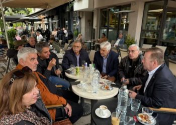 Βασίλης-Κόκκαλης-από-Φάρσαλα:-Προχειρότητα-και-ελλείψεις-στο-προσωρινό-Κέντρο-Υγείας