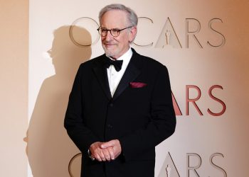 Ο-«βασιλιάς»-υποκλίνεται:-Ο-Στίβεν-Σπίλμπεργκ-αποθεώνει-το-dune