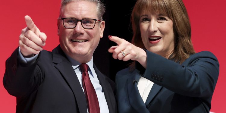 Ριβς:-Συντονισμένη-δράση-για-την-οικονομία-–-Επανέλαβε-τη-θέση-της-Βρετανίας-ο-Στάρμερ-στο-bbc