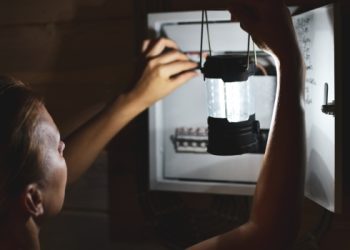 Αποκαταστάθηκε-η-ηλεκτροδότηση-σε-Νερατζιώτισσα,-Φιλοθέη-και-Ψυχικό