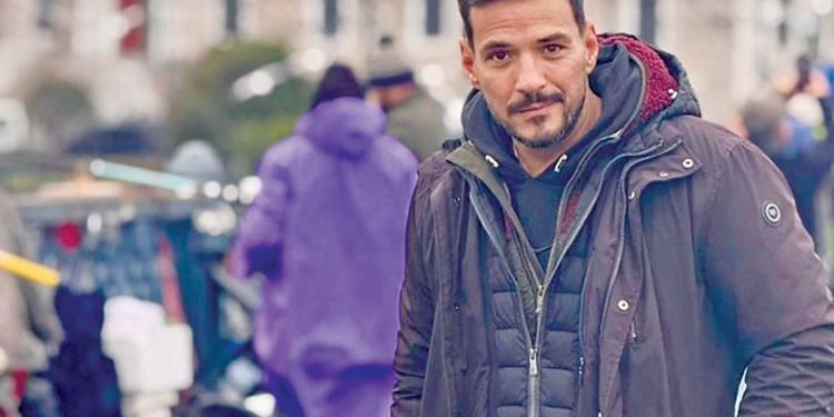 Κώστας-Τσουρός:-Η-ξαφνική-ανακοίνωση-του-για-την-απενεργοποίηση-των-social-του