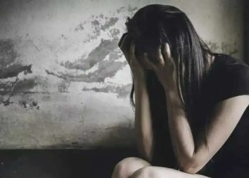 Χαλκίδα:-21χρονη-κατήγγειλε-ότι-ο-πατριός-της-ασέλγησε-σε-βάρος-της-ενώ-κοιμόταν