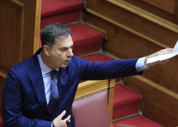 Χάρης-Θεοχάρης-για-το-πτυχίο-του:-«Είναι-από-το-imperial-college-του-Λονδίνου,-αναγνωρισμένο-από-τον-ΔΟΑΤΑΠ»