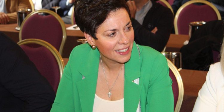 Μαρία-Γαλλιού:-Ο-κ.-Αγοραστός-σε-ρόλο-Ιεροεξεταστή-–-Θρησκευτικά-φρονήματα-αντί-πολιτικής-κριτικής