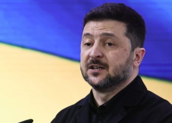 Ζελένσκι:-Οι-ΗΠΑ-διαπραγματεύονται-με-το-Ιράν,-δεν-έχουν-χρόνο-για-την-Ουκρανία