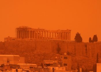 Σε-κλοιό-από-την-αφρικανική-σκόνη-όλη-η-χώρα-–-Που-θα-σημειωθούν-λασποβροχές