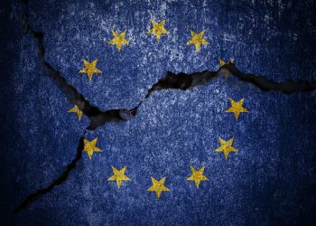 Ευρώπη-σε-συναγερμό:-Τα-hedge-funds-ποντάρουν-μαζικά-στην-πτώση-των-μετοχών-λόγω-του-πολέμου-με-το-Ιράν