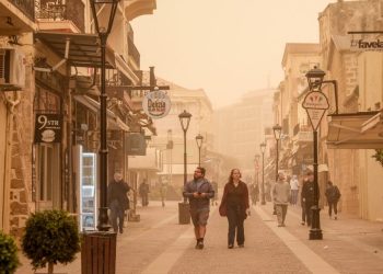 Καιρός:-Κύμα-αφρικανικής-σκόνης-θα-«πνίξει»-τη-χώρα-τις-επόμενες-ημέρες-–-Πότε-και-πού-αναμένονται-λασποβροχές