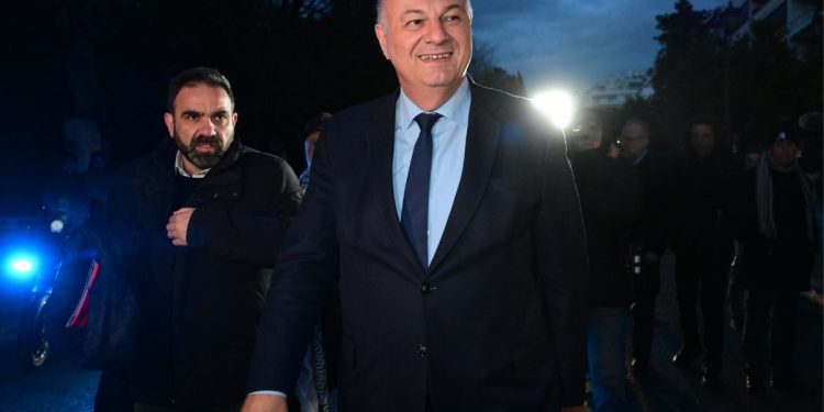 espresso-doppio-–-Οι-τζάμπα-μάγκες-και-οι-«κότες»