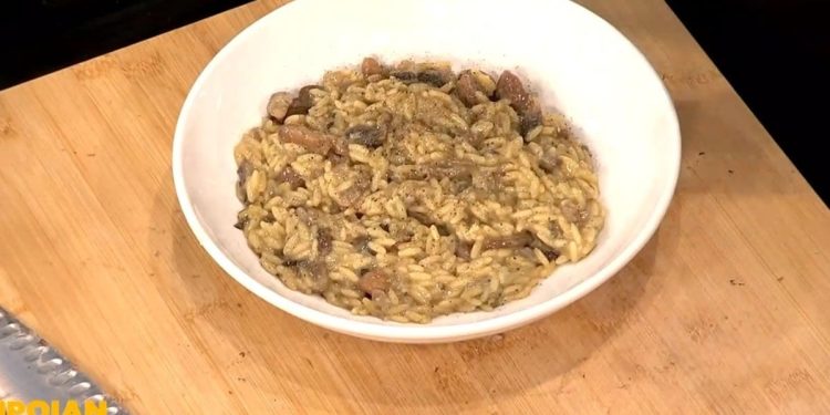 Κριθαρότο-μανιταριών-με-κάστανο-από-τη-Γωγώ-Δελογιάννη