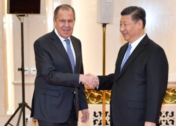 Συνάντηση-Σι-Τζινπίνγκ-με-Λαβρόφ-στο-Πεκίνο:-Στο-τραπέζι-ο-πόλεμος-στη-Μέση-Ανατολή-και-νέα-συνάντηση-με-Πούτιν