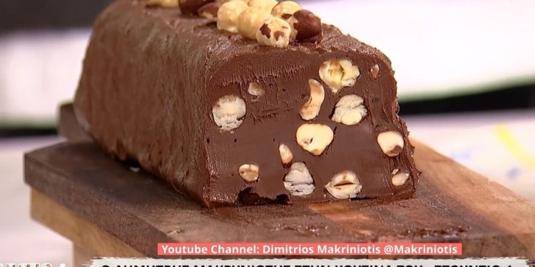 Ο-Δημήτρης-Μακρυνιώτης-φτιάχνει-κορμό-noisette-με-τρία-υλικά