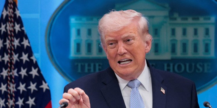 Ντόναλντ-Τραμπ:-Ο-πόλεμος-με-το-Ιράν-είναι-πολύ-κοντά-στο-τέλος-του