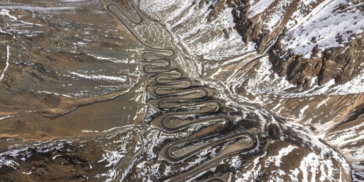 las-caracoles:-Ο-«φονικός-δρόμος-–-σαλιγκάρι»-που-κόβει-την-ανάσα-και-στους-πιο-έμπειρους-οδηγούς