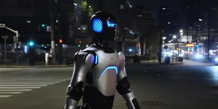 Κίνα:-Ανθρωπόμορφο-ρομπότ-μπήκε-στο-βιβλίο-Γκίνες-επειδή-περπάτησε-αδιάκοπα-3-ημέρες-–-Διένυσε-πάνω-από-100-χλμ