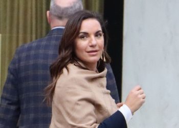 Όλγα-Κεφαλογιάννη:-Στην-Μονή-Ασωμάτων-Πετράκη-με-τα-δίδυμα-–-Το-μήνυμα-για-τα-Θεοφάνεια