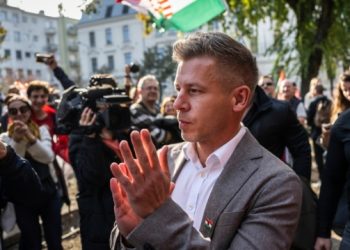 Το-«μεγάλο-παζάρι»-του-Μάγιαρ-με-τις-Βρυξέλλες:-Τι-επιδιώκει-ο-νέος-Ούγγρος-πρωθυπουργός-με-τις-πρώτες-του-παρασκηνιακές-κινήσεις