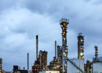 Οι-τιμές-του-πετρελαίου-παίρνουν-απόσταση-κάτω-από-τα-100-δολάρια-το-βαρέλι-εν-αναμονή-του-νέου-γύρου-ειρηνευτικών-διαπραγματεύσεων