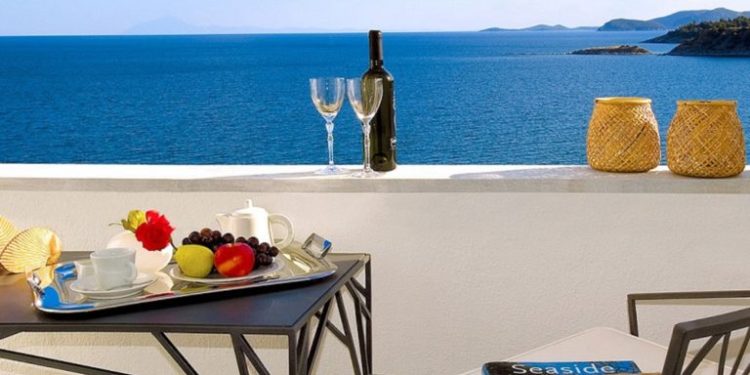 Κοινωνικός-Τουρισμός:-Έναρξη-από-την-1η-Μαΐου-–-Έως-12-δωρεάν-διανυκτερεύσεις-για-300.000-δικαιούχους