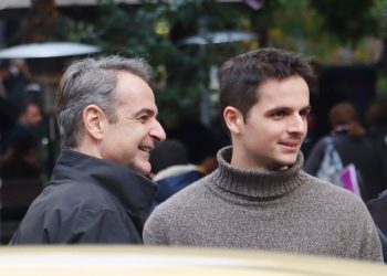 Μητσοτάκης:-Στο-σινεμά-με-τον-γιο-του,-Κωνσταντίνο,-για-να-δουν-τον-Καποδίστρια