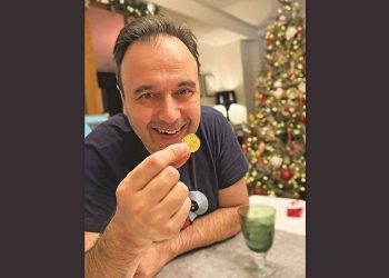 Το-φλουρί-στον-Δημήτρη-Παπαστεργίου