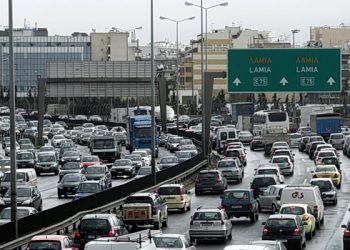 Κίνηση:-Στο-«κόκκινο»-ο-Κηφισός-και-το-λιμάνι-του-Πειραιά