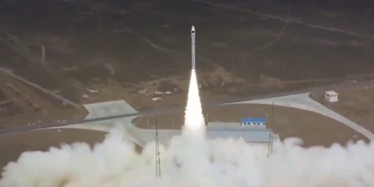 ft:-Το-Ιράν-χρησιμοποίησε-κινεζικό-δορυφόρο-για-να-πλήξει-βάσεις-των-ΗΠΑ-στη-Μέση-Ανατολή