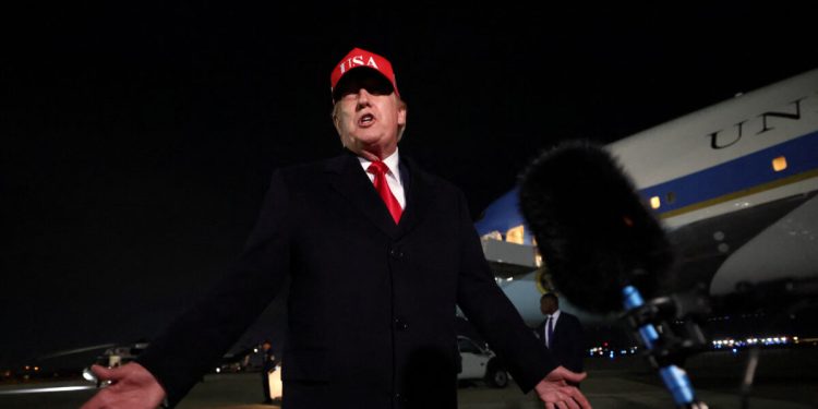 Ντόναλντ-Τραμπ:-«Αν-δεν-ήμουν-πρόεδρος,-ο-κόσμος-θα-είχε-γίνει-κομμάτια-–-Η-εκεχειρία-δεν-θα-παραταθεί»