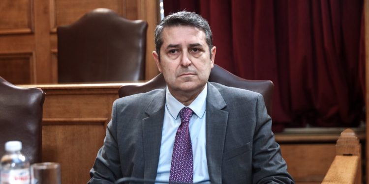 Ο-Γιώργος-Μυλωνάκης-μεταφέρθηκε-στον-Ευαγγελισμό-μετά-από-λιποθυμικό-επεισόδιο