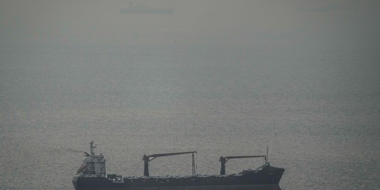 live:-Ο-Τραμπ-«βλέπει»-επανεκκίνηση-συνομιλιών-με-το-Ιράν,-αλλά-όχι-νέα-εκεχειρία-–-Συνεχίζεται-ο-ναυτικός-αποκλεισμός-των-Στενών-του-Ορμούζ