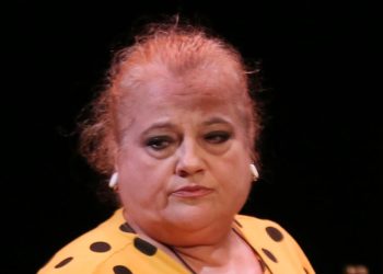 Ελένη-Καστάνη:-Είχα-κάποιες-μικρές-αγωνίες-για-την-σύντροφο-του-γιου-μου,-δεν-μπορώ-τα-τεράστια-νύχια