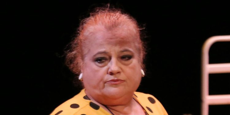 Ελένη-Καστάνη:-Είχα-κάποιες-μικρές-αγωνίες-για-την-σύντροφο-του-γιου-μου,-δεν-μπορώ-τα-τεράστια-νύχια