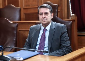 Στο-νοσοκομείο-για-εξετάσεις-μετά-από-λιποθυμικό-επεισόδιο-ο-Γιώργος-Μυλωνάκης