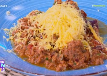 Πατάτες-τσίλι-κον-κάρνε-από-τον-Τίμο-Ζαχαράτο