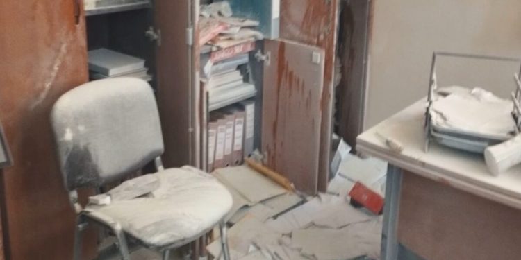 Βανδαλισμοί-και-κλοπές-στο-5ο-Γυμνάσιο-–-Λύκειο-Γλυφάδας:-Αγωγές-και-μηνύσεις-προαναγγέλλει-ο-δήμος