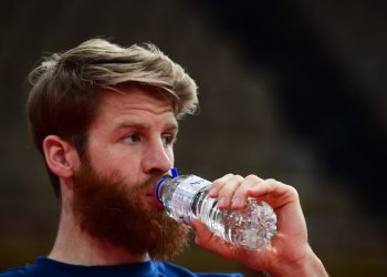 Γουόκαπ:-Ανόητο-το-θέμα-του-διαβατηρίου,-είμαι-πολύ-περήφανος-που-είμαι-Έλληνας-πολίτης